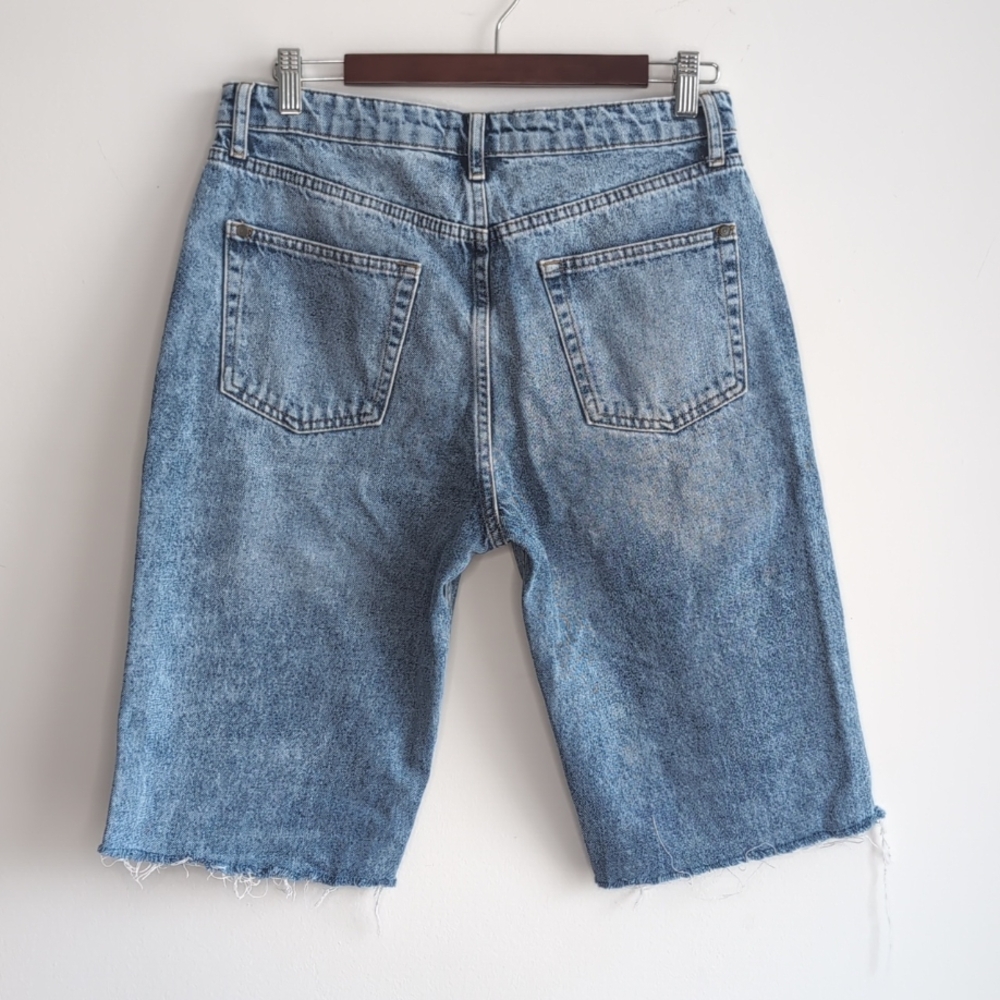 Warehouse Women's 30 Light Blue Cotton Denim Cut Off Shorts - Picture 2 of 5